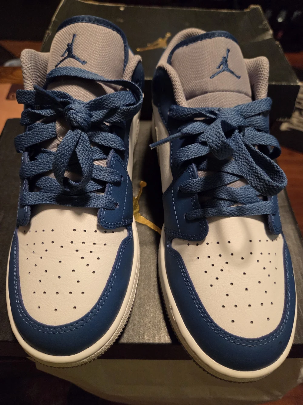 FNike Air Jordan Low Top Sneakers - Blue/White/Grey